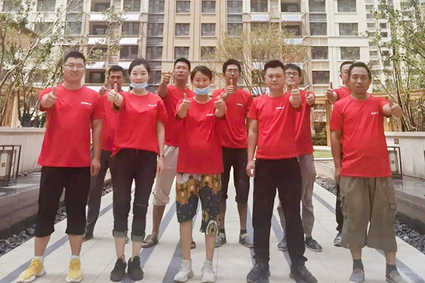 宋艳凯与合伙人合照.jpg